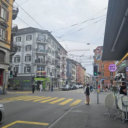 아파트 Urban Oasis - Attic In Iconic Langstrasse 취리히